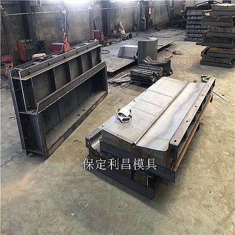 鐵路遮板模具的使用內(nèi)容