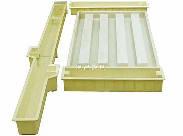 鐵路防護(hù)柵欄模具