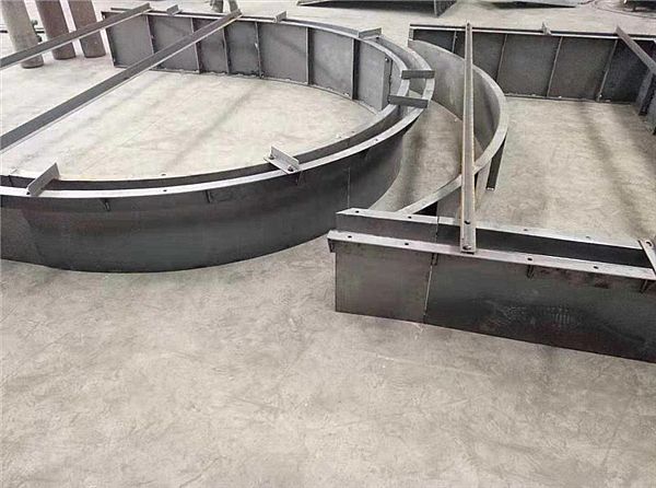 邊坡拱形護(hù)坡模具資料與說明