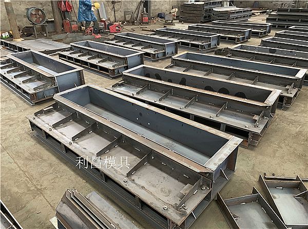 鐵路遮板模具市場發(fā)展前景分析