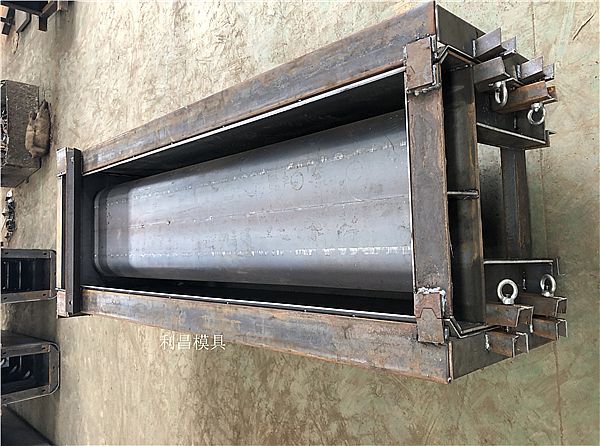 關于矩形水溝模具的介紹