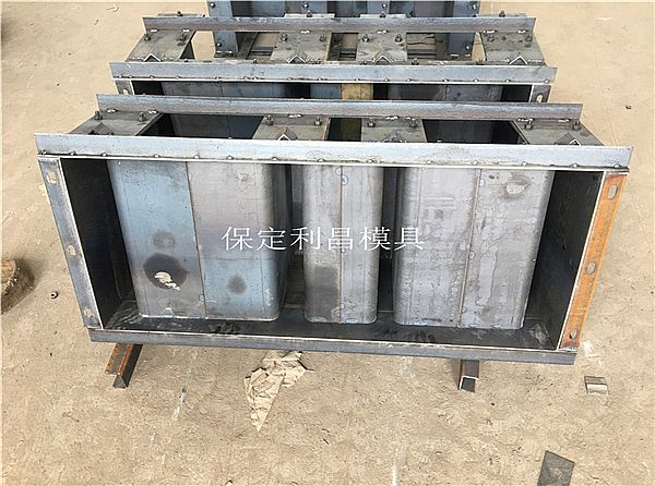 水泥電纜槽模具的介紹