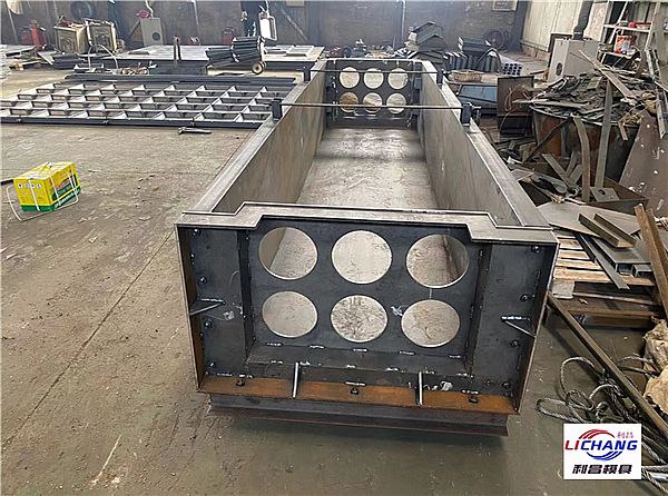 關(guān)于排管模具的介紹