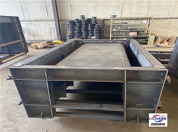 矩形槽模具標準斷面圖